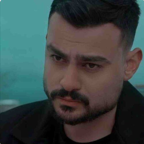 دانلود آهنگ آغوشی پر و سر و خیاله (ورژن گیتار) با صدای روح الله کرمی