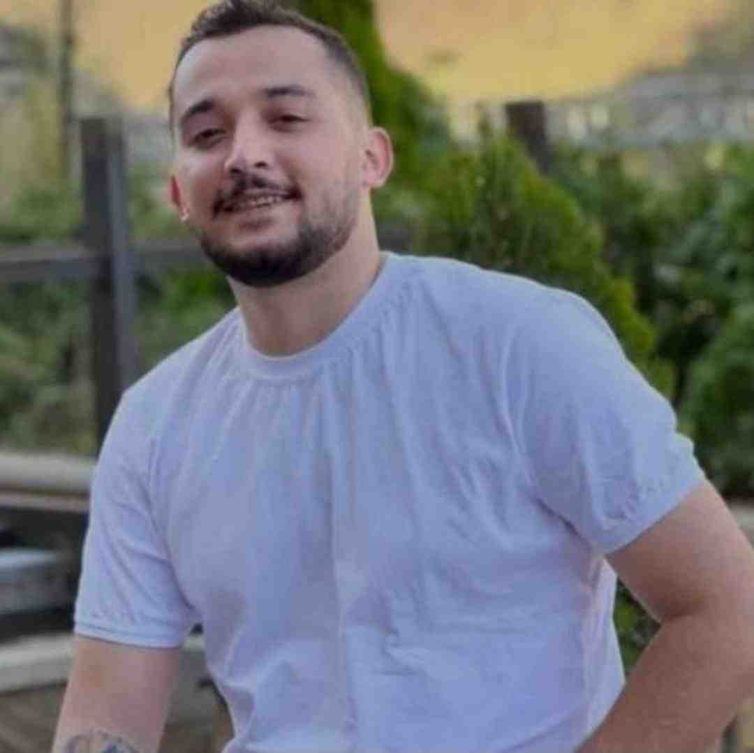 هومن آدینه بیا ورگردیم وه یک مه