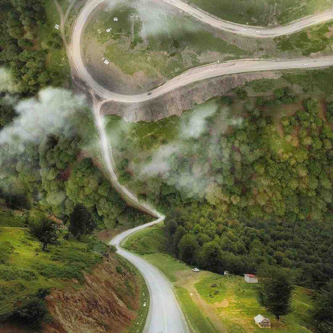 من با چشم بسته بیدارم حرفام با صدای زن