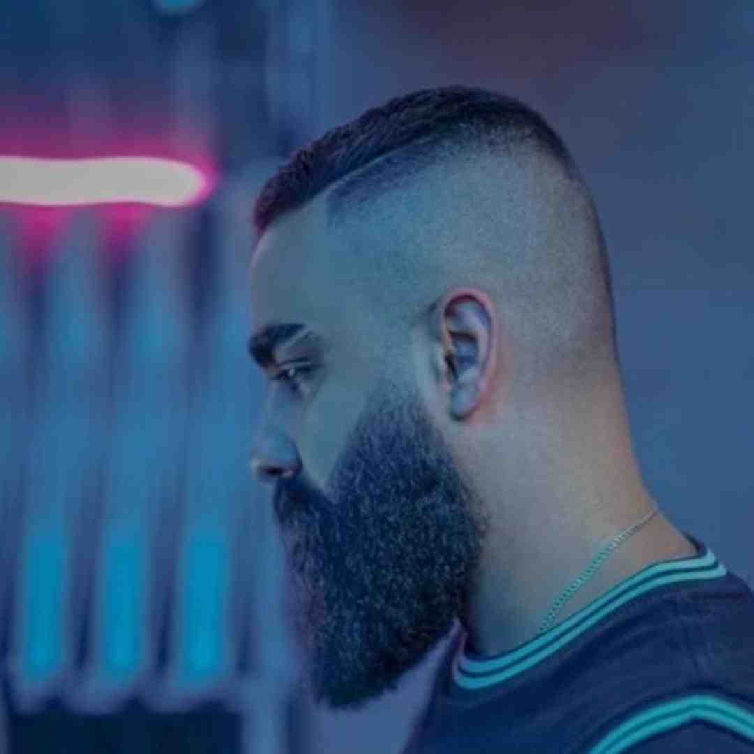 علی میر تو دلت یه دریاست که همرنگ چشماته