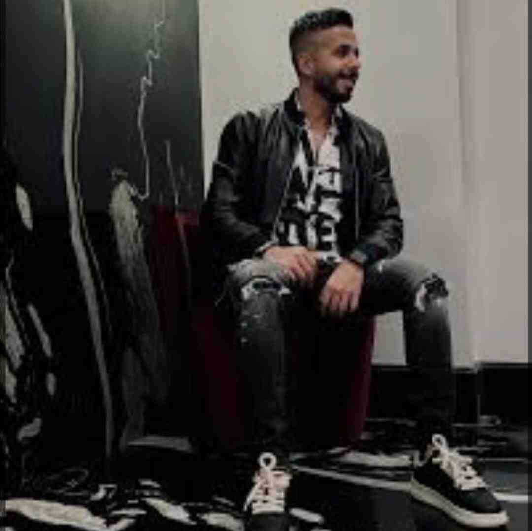 کامیار نزدیک من