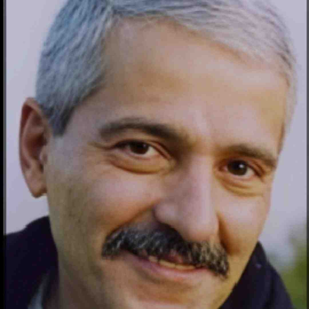 فرهاد مهراد مرد تنها