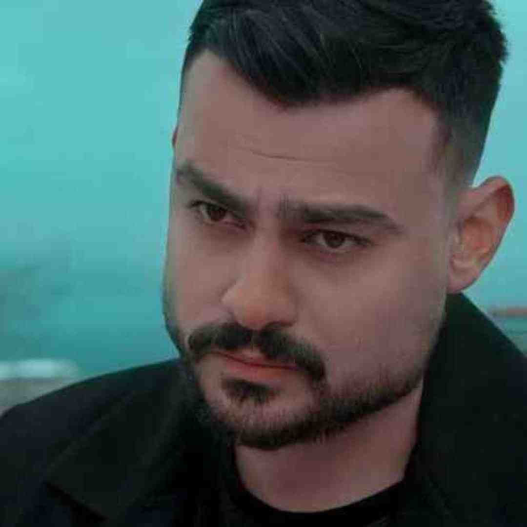 روح الله کرمی هرشو یه حال خراوی هرروز بحث جدایی
