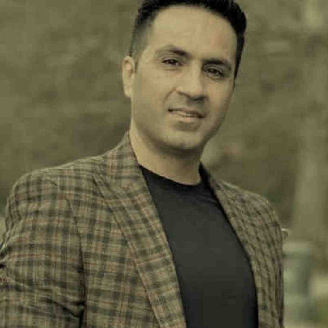 حمید احمدی نجه سن سیز یاتام من سنی باشدان آتام