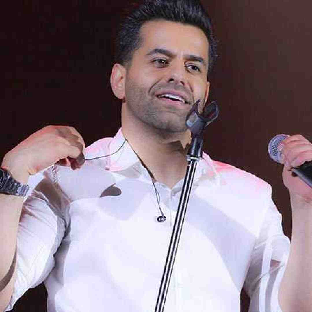 رضا بهرام بی جهت نیست این همه زیبایی ات