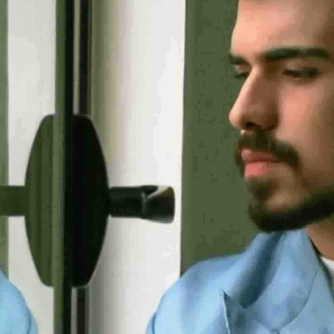 الجان رفتنو بلد باشه اما موندنی باشه