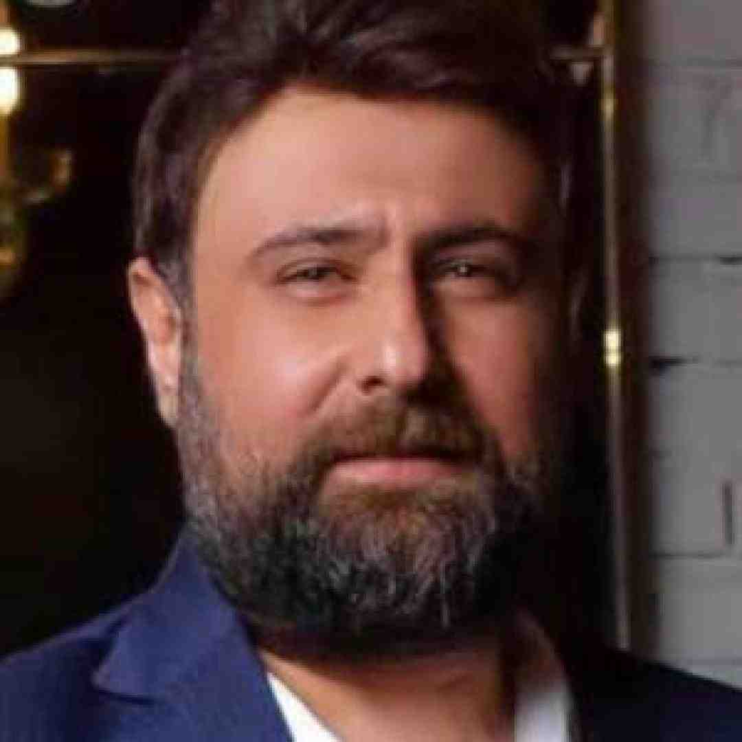 محمد علیزاده پشت فرمون حواس پرت