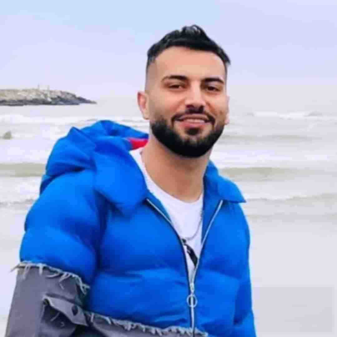 کیوان لب ساحل نشستیم نچسبید