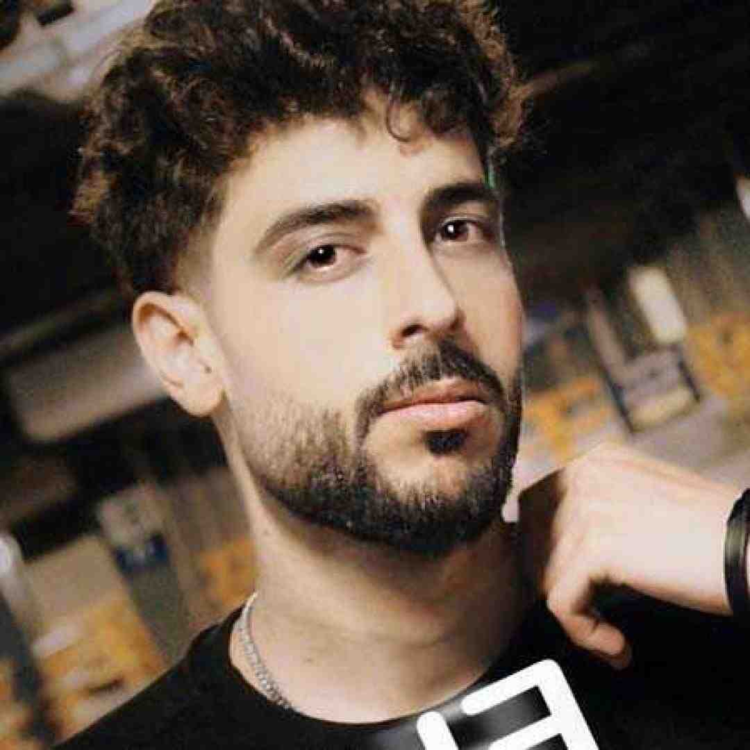 اهران من قلبم هر شب منتظره که بیای