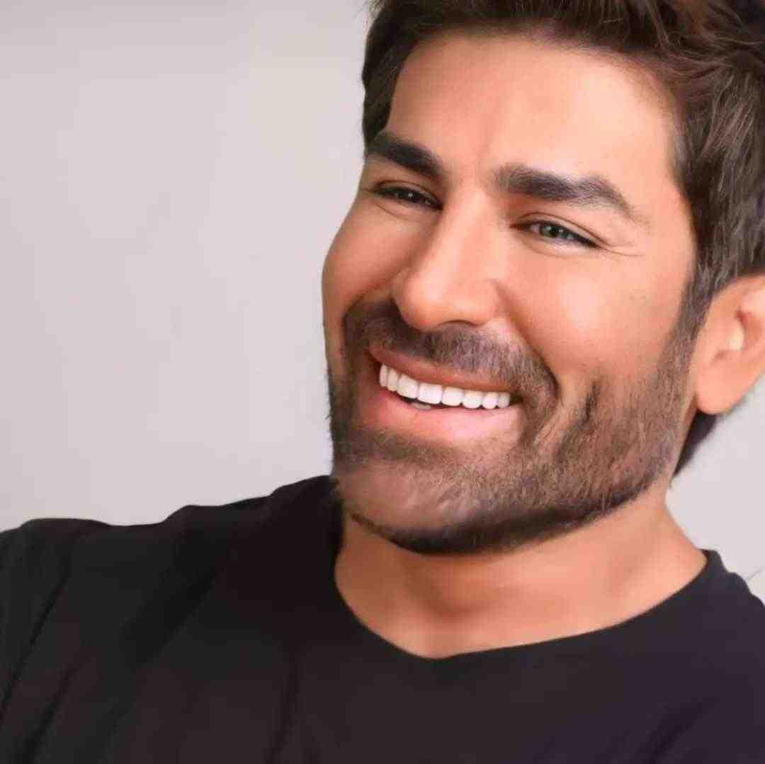 رضا ملک زاده من تشنه ی نوازشم بارون بزن