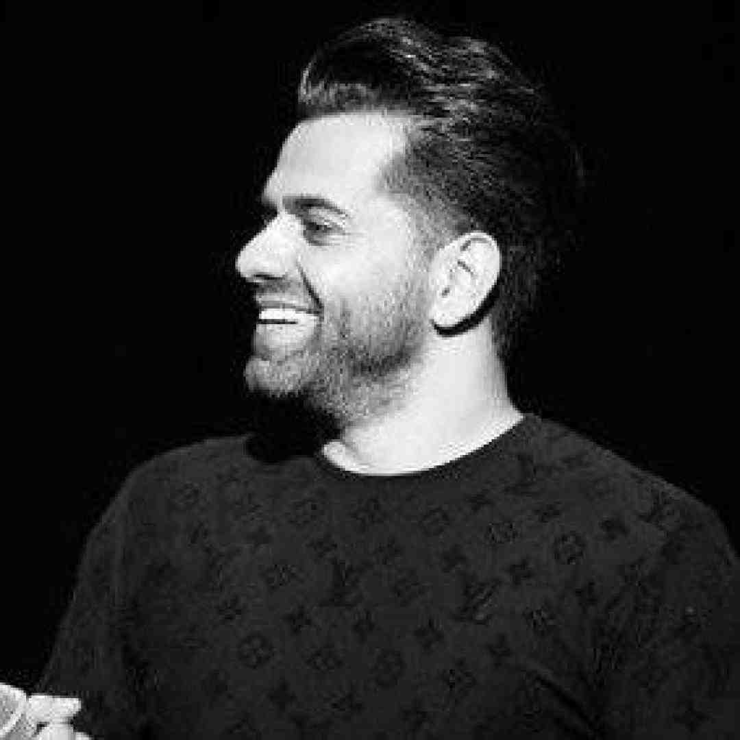 رضا بهرام آتش