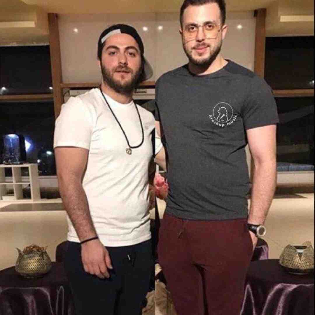 مسیح و آرش میکنه دل یاد تو میبینم همش