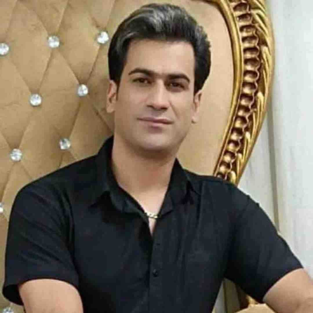 مسلم فتاحی اقدس نشستش ور دستم از قصد زدم توبه