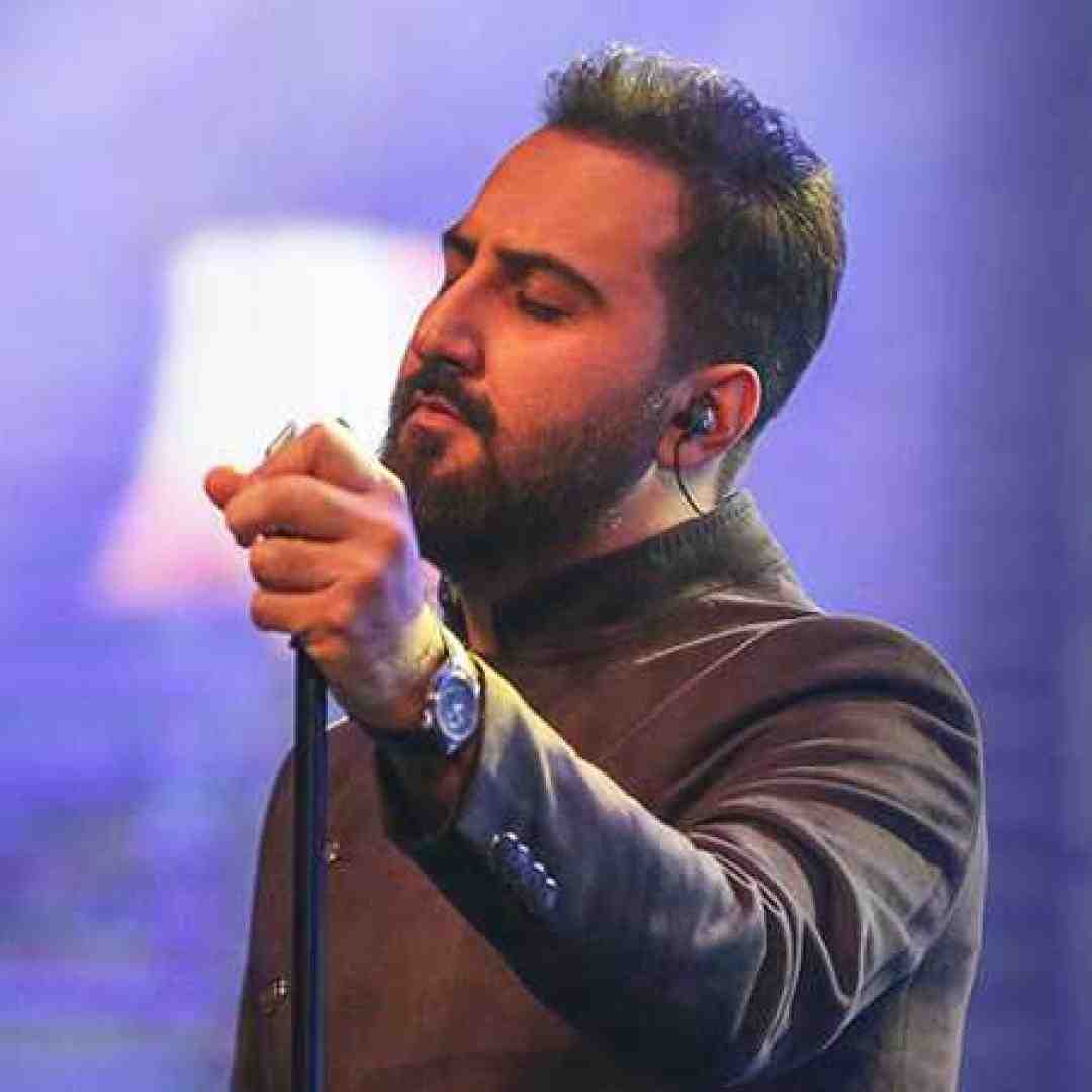 علیرضا پوراستاد ﺑﻪ داد ﻣﻦ ﺑﺮس ﺑﻪ ﮔﻞ ﻧﺸﺴﺘﻪ ام